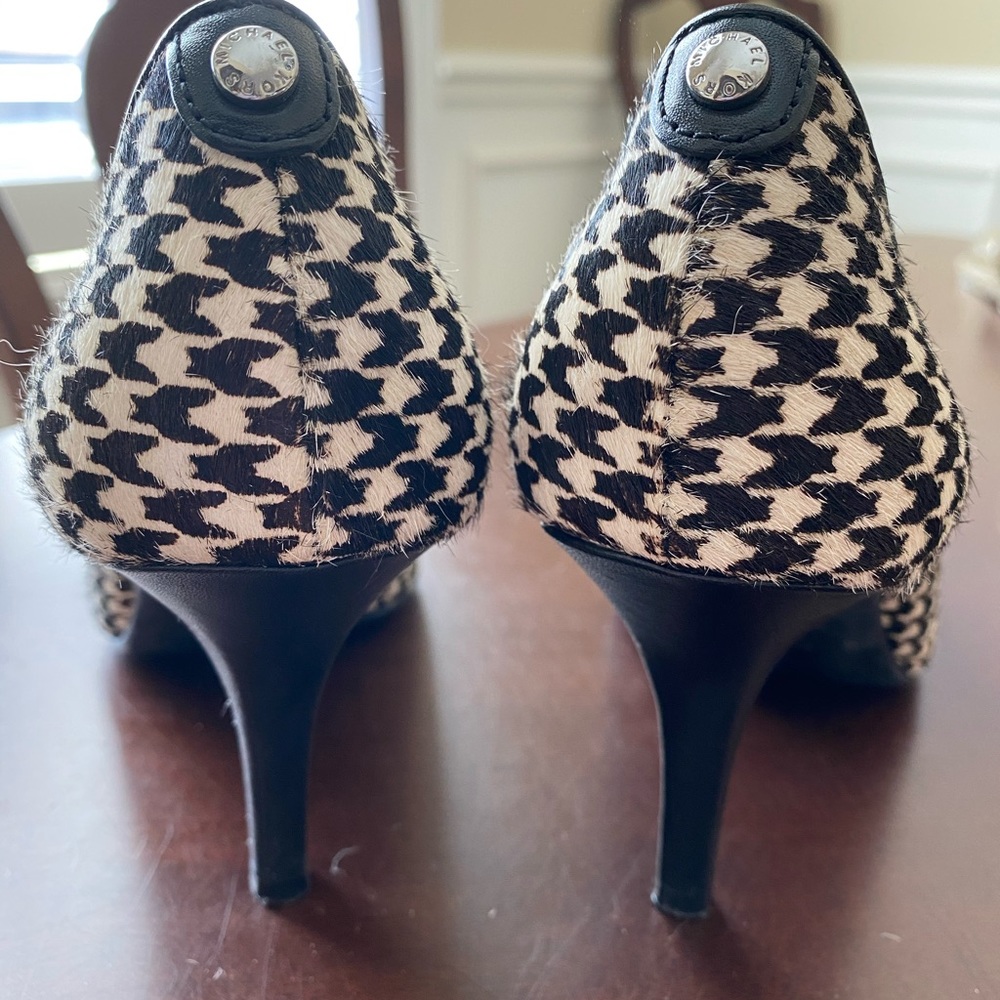 Michael Kors Black and White Houndstooth Heels - Picture 3 of 5